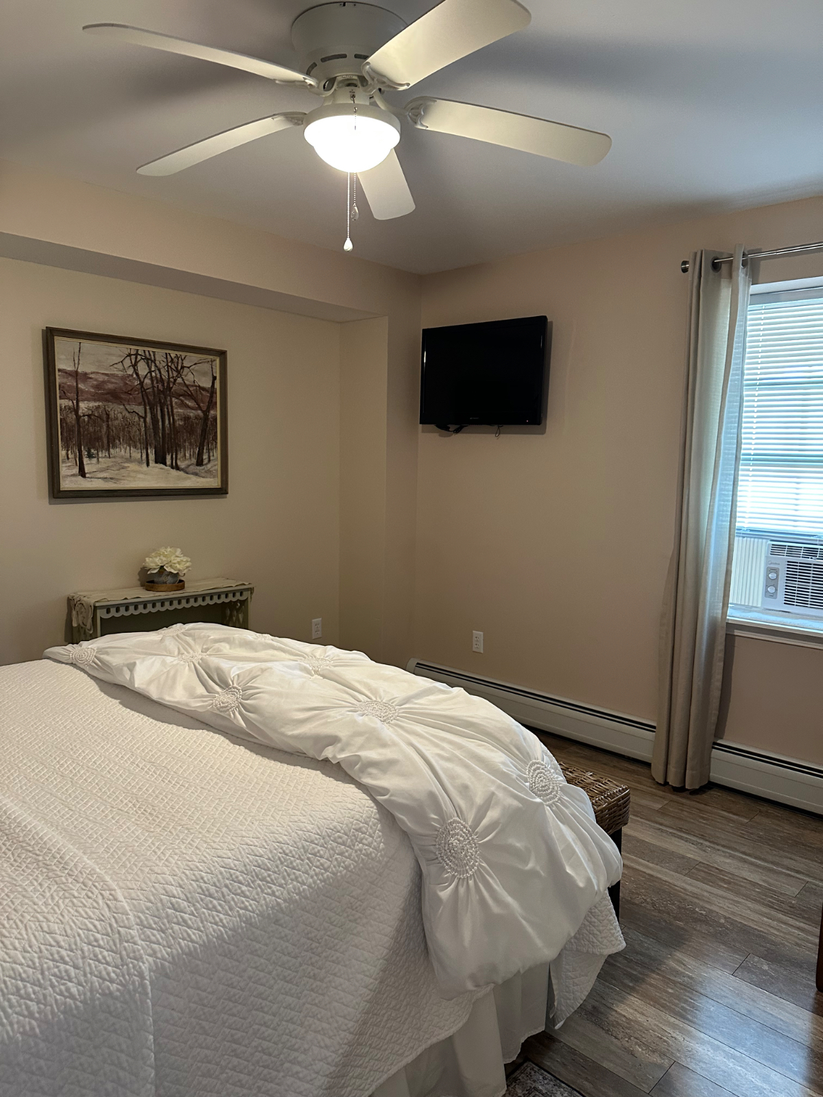 Spacious pet free 1 bedroom/1 bath - Photo 10