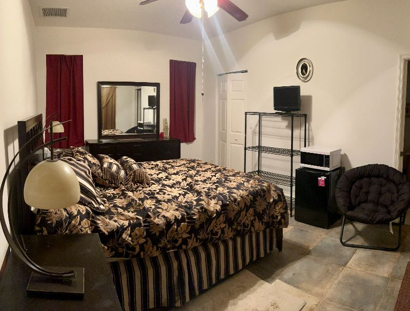 Private Room in Equestrian Area of Palm Beaches &