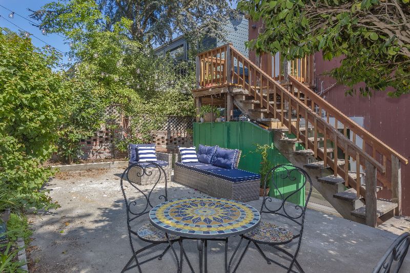A Little Oasis - Photo 2