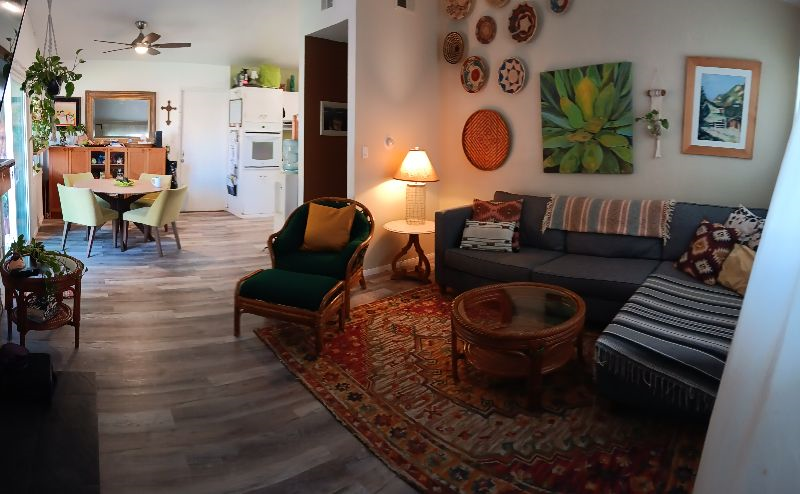 Friendly Professionals Wanted to share our family Home - Photo 2