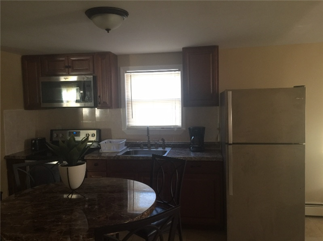 Long Island Apartment - Photo 8