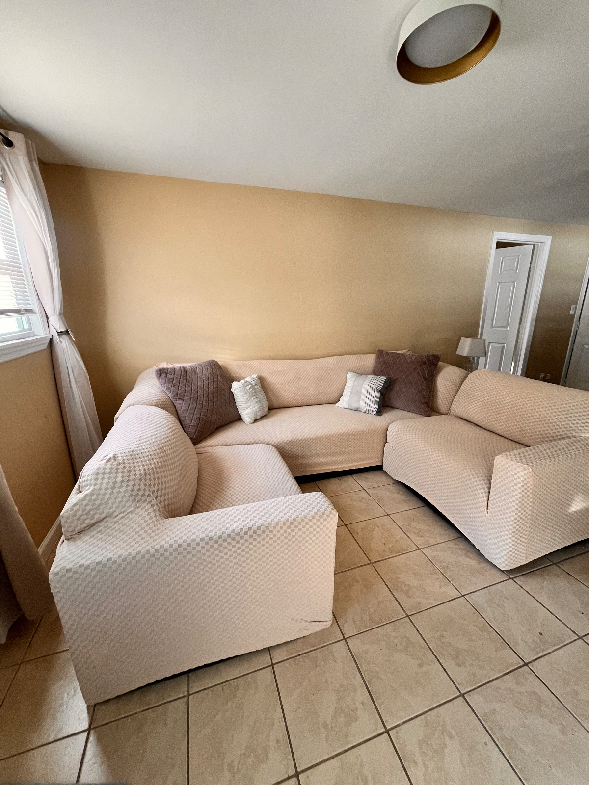 Long Island Apartment - Photo 3