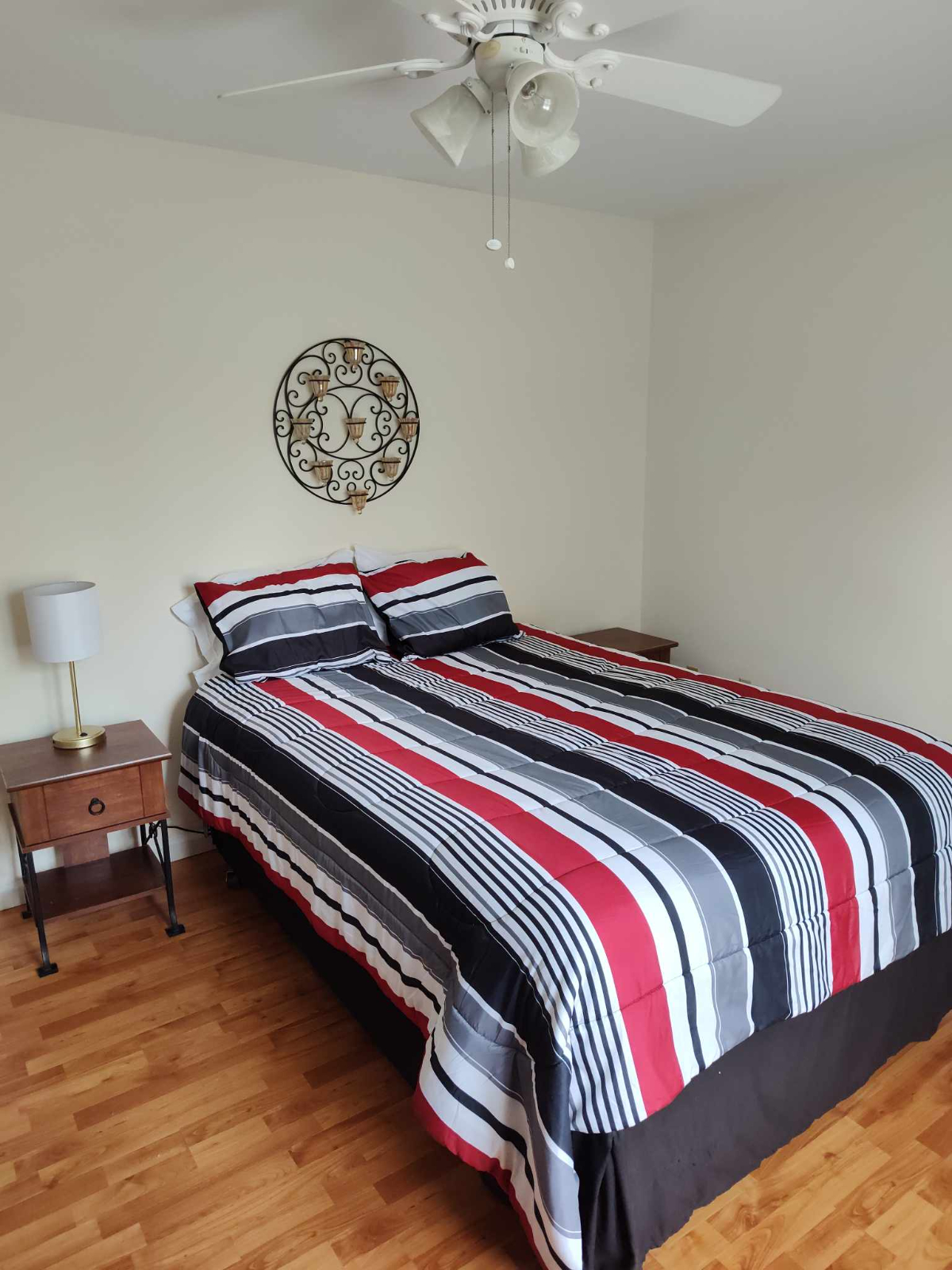 Nice 2 bedroom townhome in quiet neighborhood - Photo 7