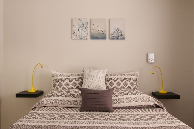 252 Private 2 bed/1 bath unit