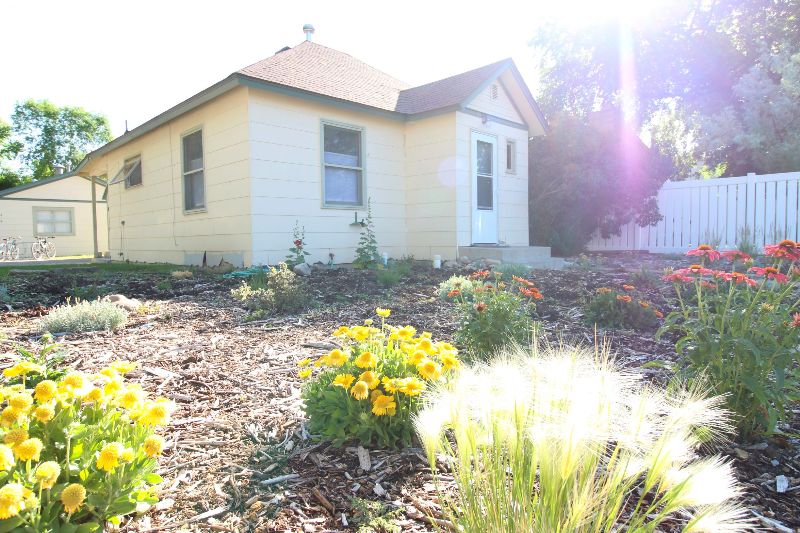 244 Private 2 bed/1 bath unit - Photo 8