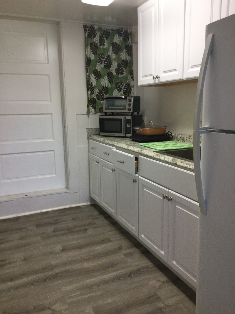 Downstairs Unit - Photo 3