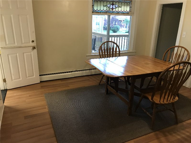 Quiet spacious home away from home - Photo 9