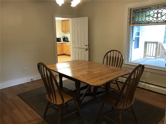 Quiet spacious home away from home - Photo 4