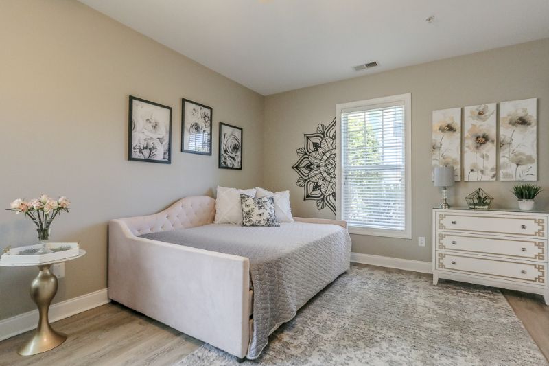 Pretty Peony Villa
