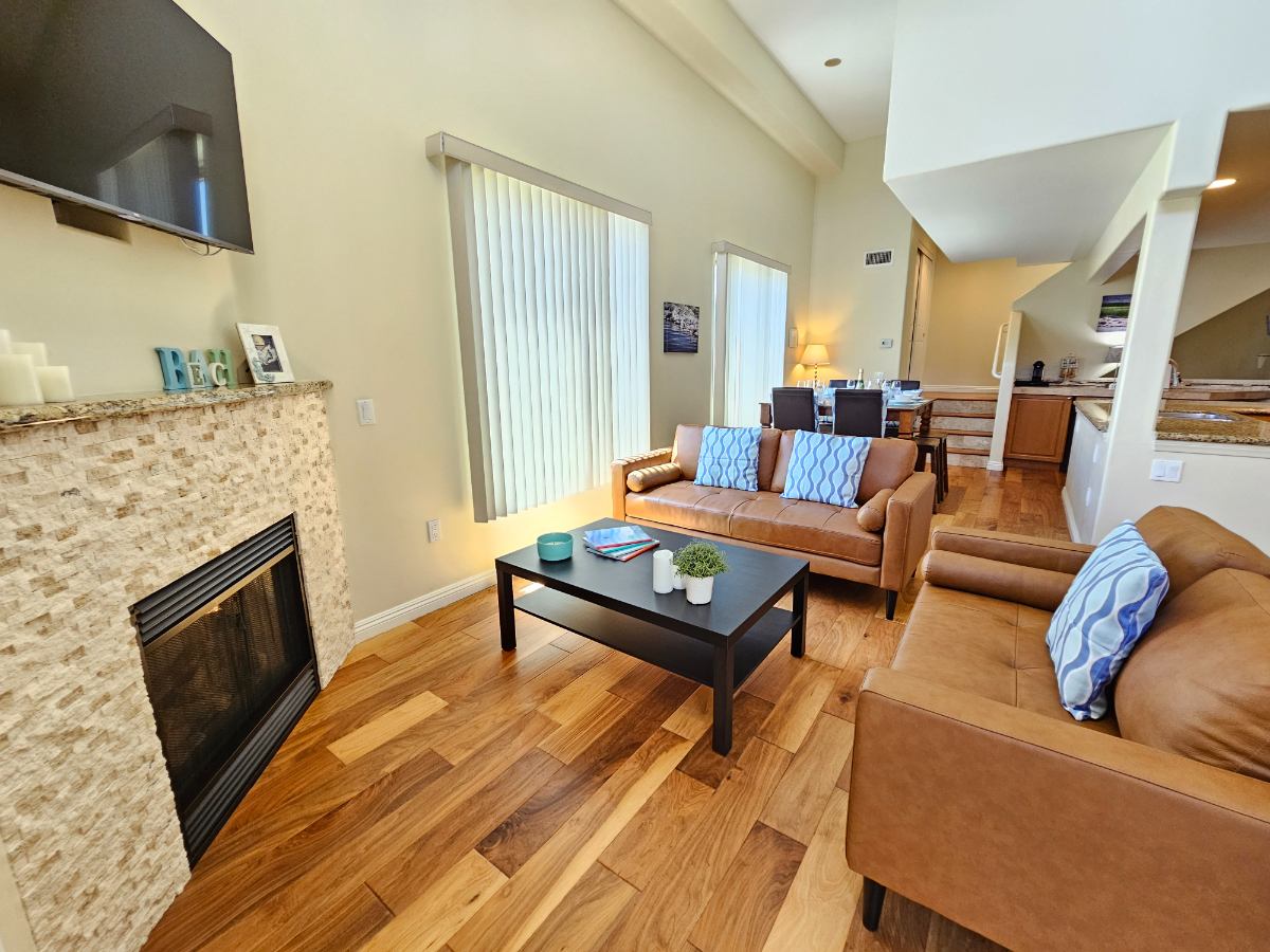 Luxury Beach Condo with Rooftop Patio Walking Distance to Ocean and Resaurants - Photo 1