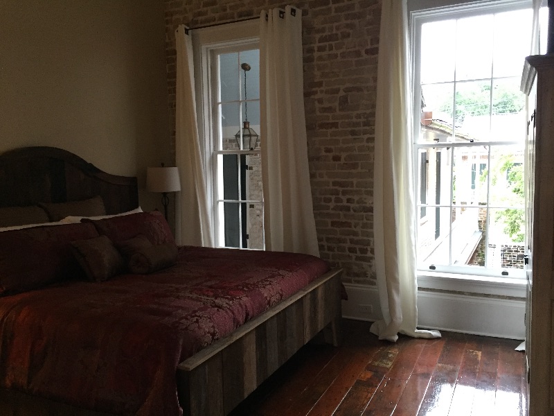 Luxury French Quarter Apartment - Photo 6