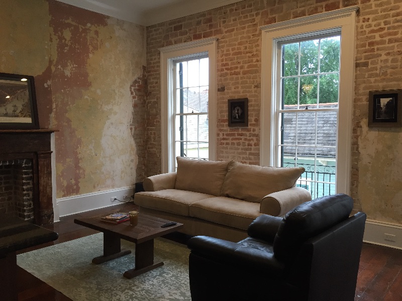 Luxury French Quarter Apartment - Photo 3