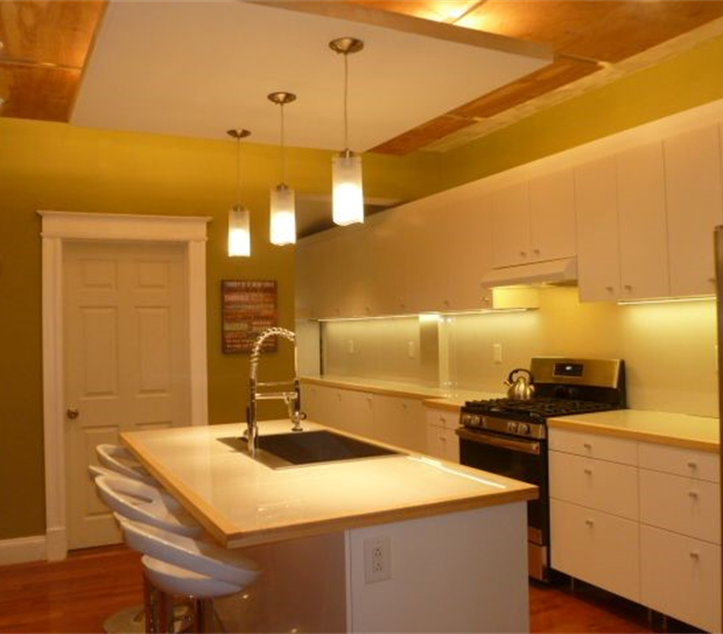 Gorgeous Room in Newly-Renovated Townhouse in Heart of DC! - Photo 2