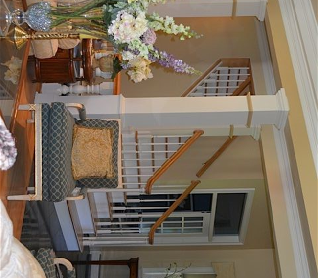 Fully Furnished Private Room and private bathroom and office if needed - Photo 3