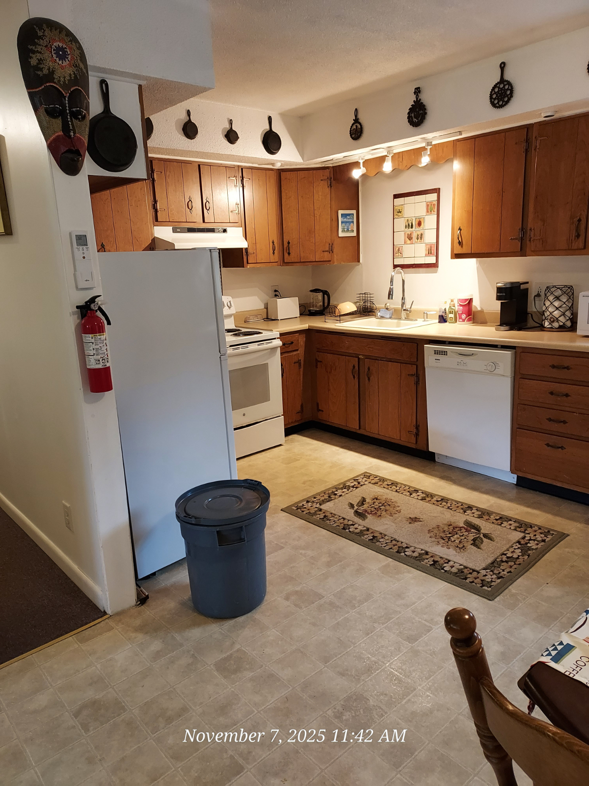 Safe, Comfortable & Quite Unit 202 - Photo 3