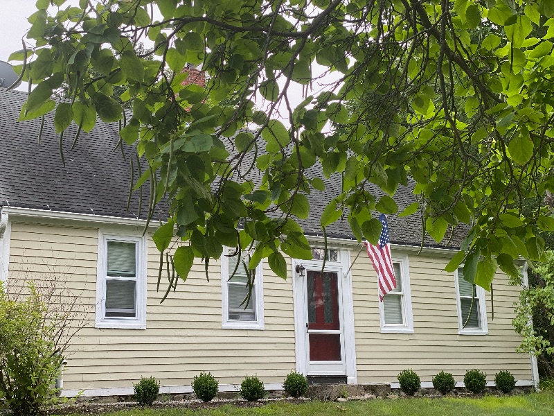 Charming One Bedroom Apartment Unit 2, Hampton NH