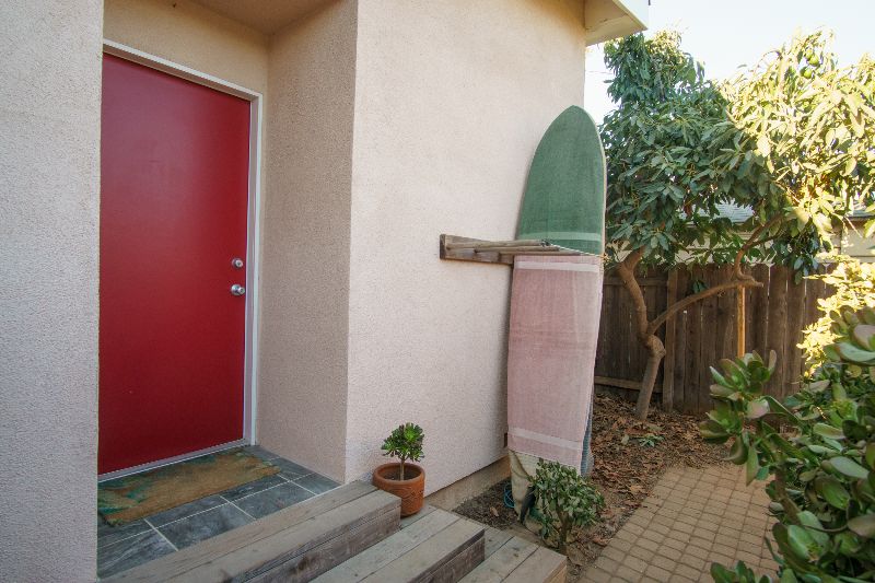Private, sunny studio - 6 mins from the beach - Photo 2