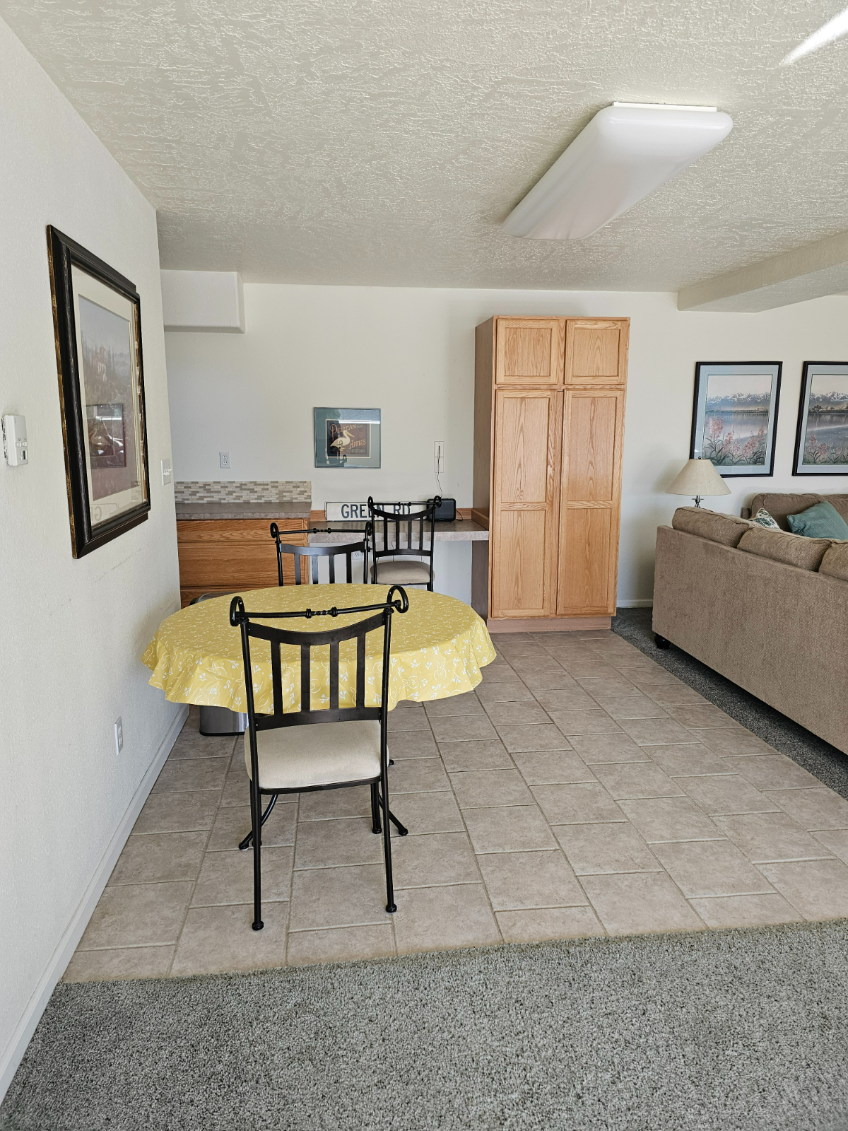 Sunny Peaceful Property with fireplace on 5 Acres - 15 minutes from Hospitals and Airport - Photo 8