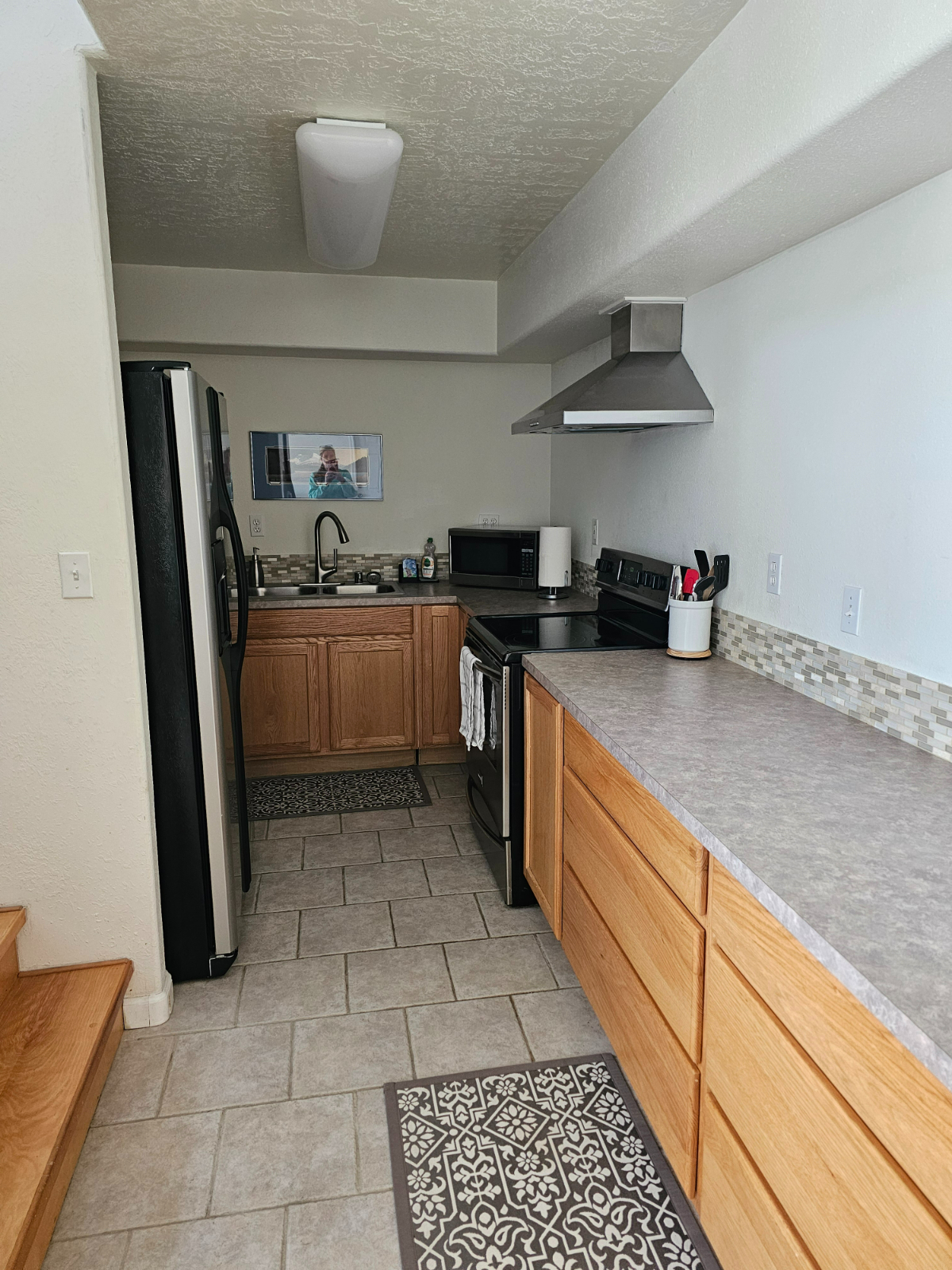 Sunny Peaceful Property with fireplace on 5 Acres - 15 minutes from Hospitals and Airport - Photo 6