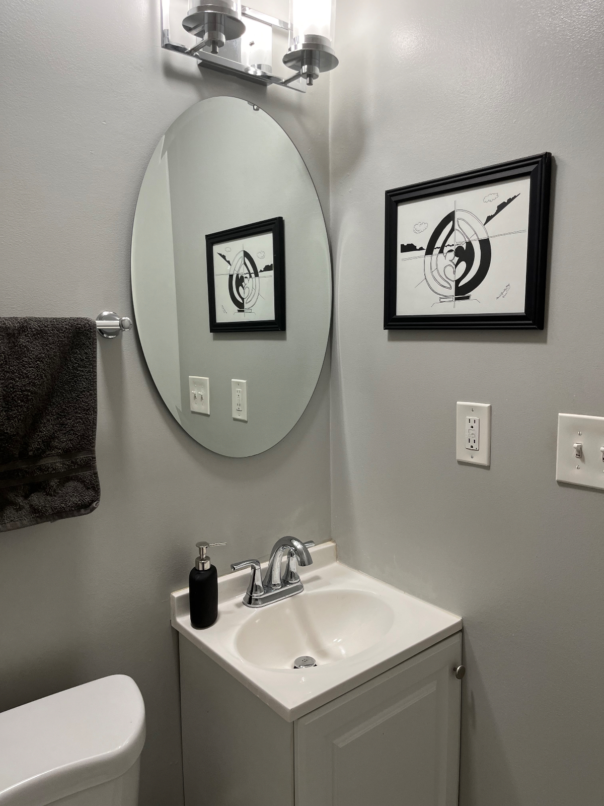 Private Sunny Suite One Block From Metro - Photo 11