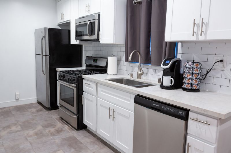 Private 1 Bedroom in a Duplex - Photo 3