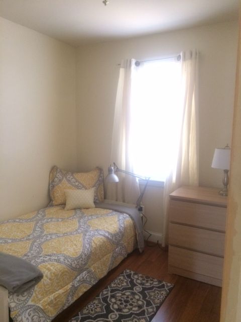 Steps from the 3 Metro Train Lines! Furnished Room is Lovely Home! - Photo 9