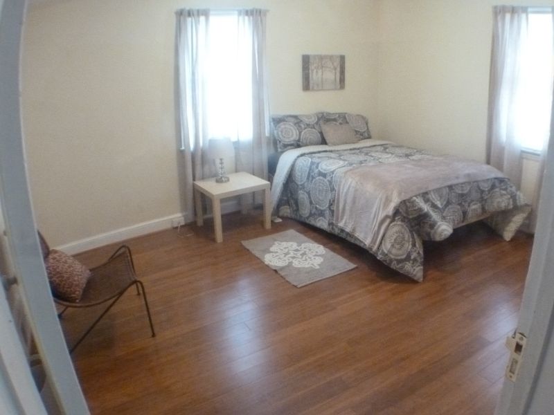Steps from the 3 Metro Train Lines! Furnished Room is Lovely Home! - Photo 6