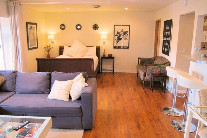 Charming Mid City Private Studio - Photo 4