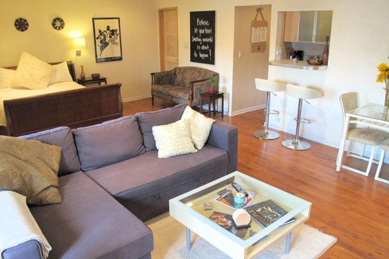 Charming Mid City Private Studio - Photo 1