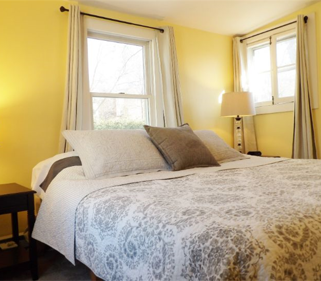 Spacious Apartment in Excellent Location - Photo 5