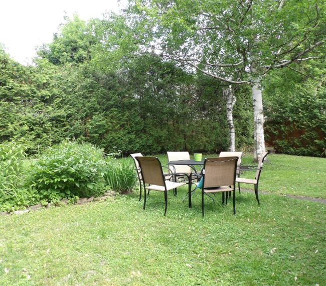 Spacious Apartment in Excellent Location - Photo 9