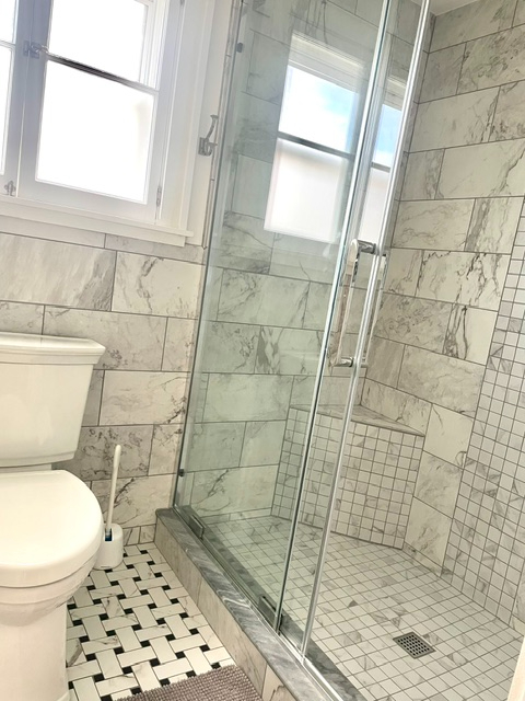 Spacious Apartment in Excellent Location - Photo 11