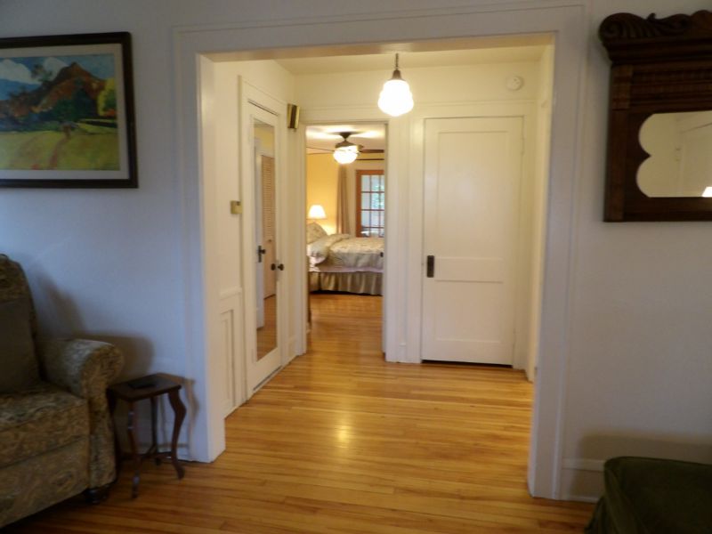 Spacious Apartment in Excellent Location - Photo 10