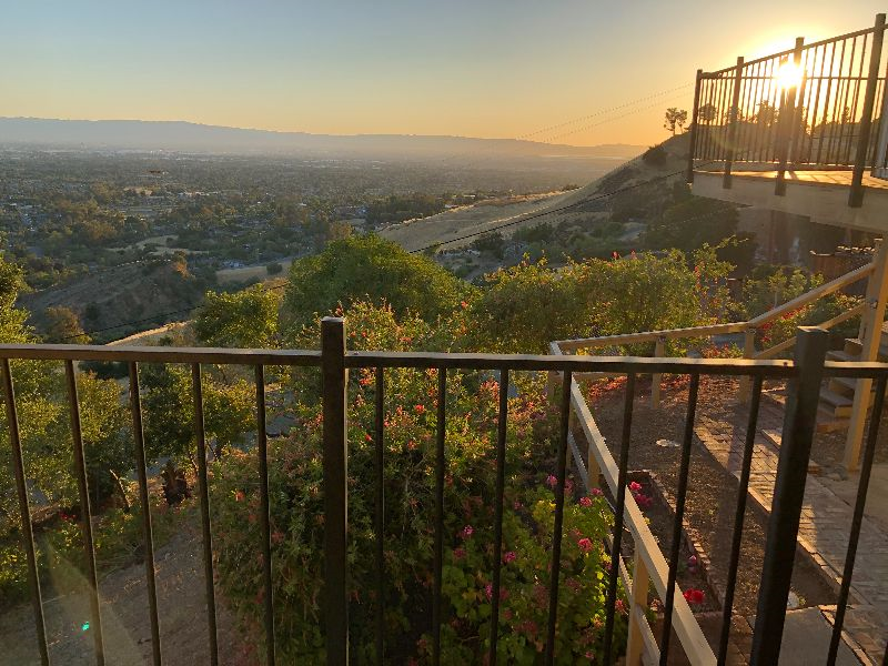 Private Floor In Foothills with Panoramic Views - Photo 2