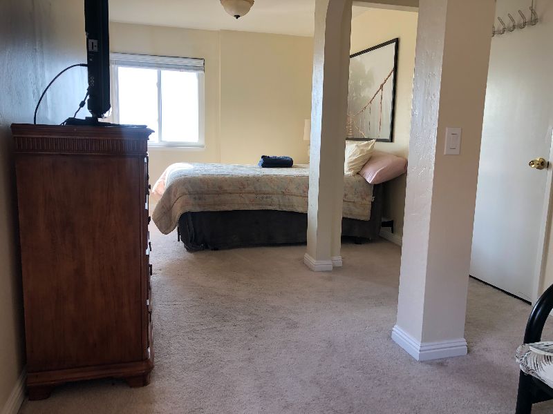Private Floor In Foothills with Panoramic Views - Photo 4