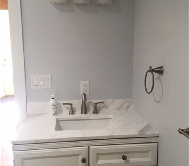 Spacious Southend Studio with Private Entrance - Photo 3