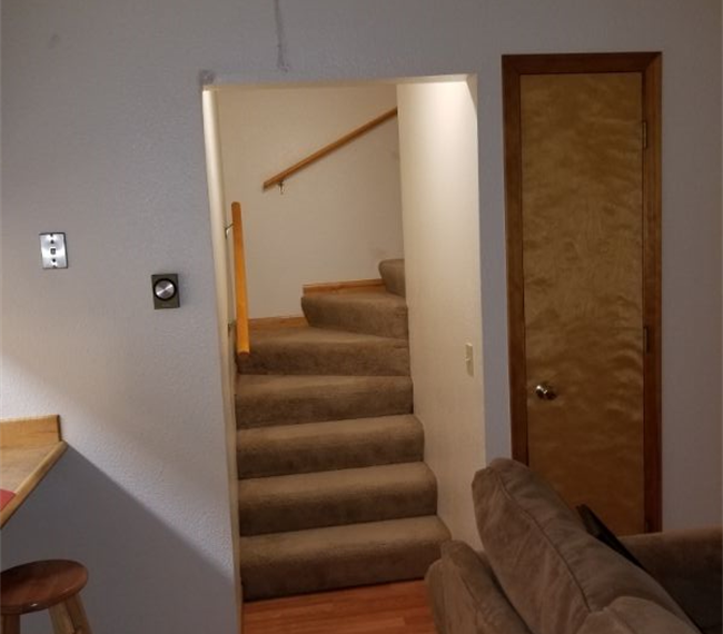Executive Style Condo - Photo 4