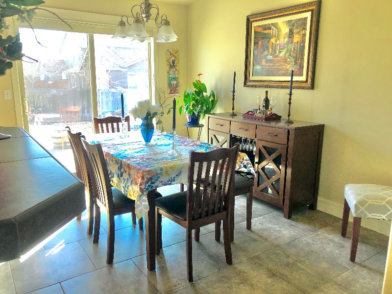 Nice quiet neighbourhood close to hospital and park and dry canyon like rent to travel nurses - Photo 5