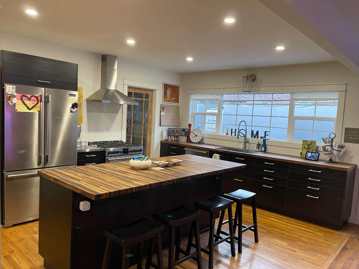 Live Here Studio within 2 miles of 4 Medical... - Photo 2