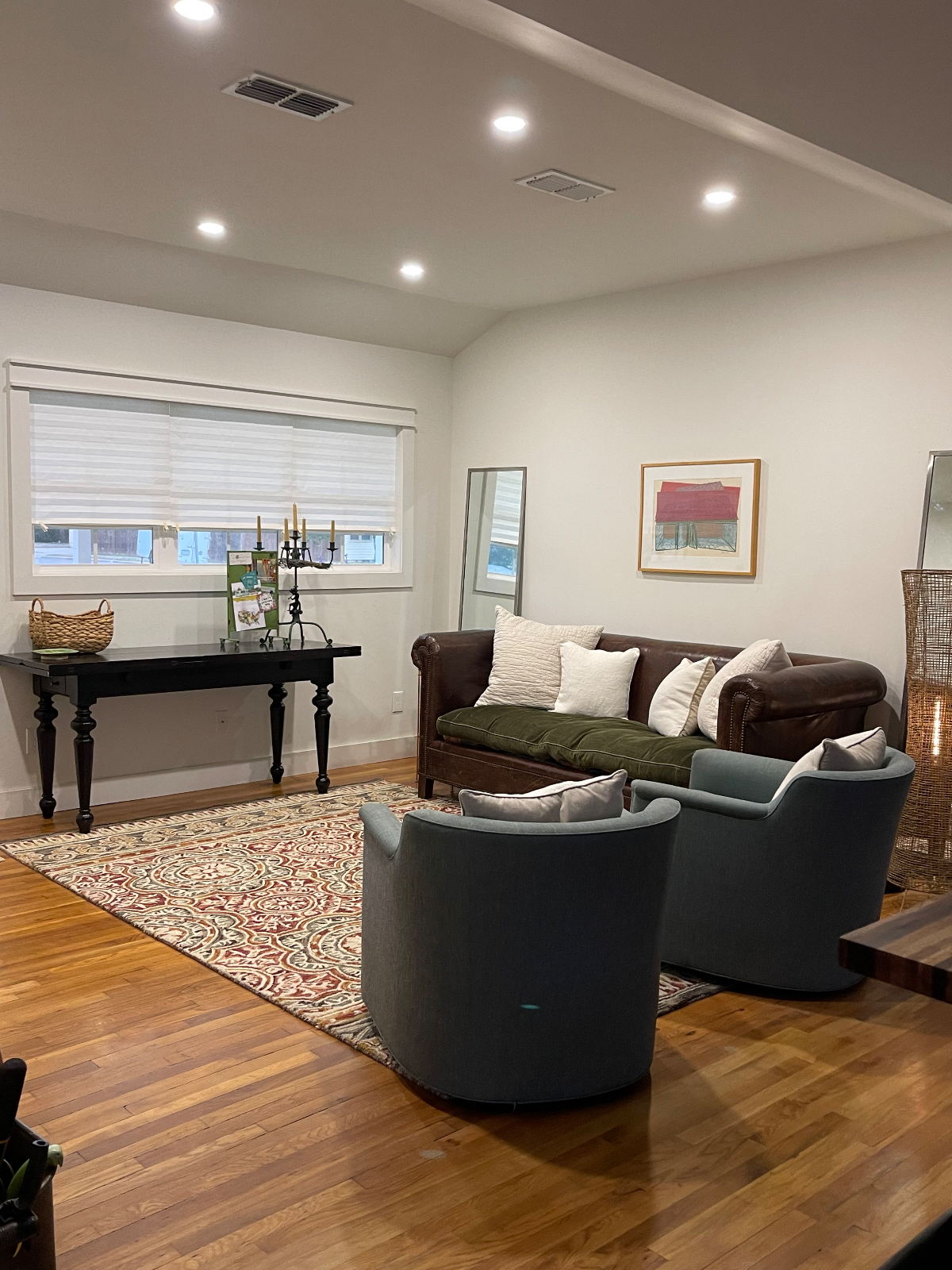 Live Here Studio within 2 miles of 4 Medical... - Photo 4