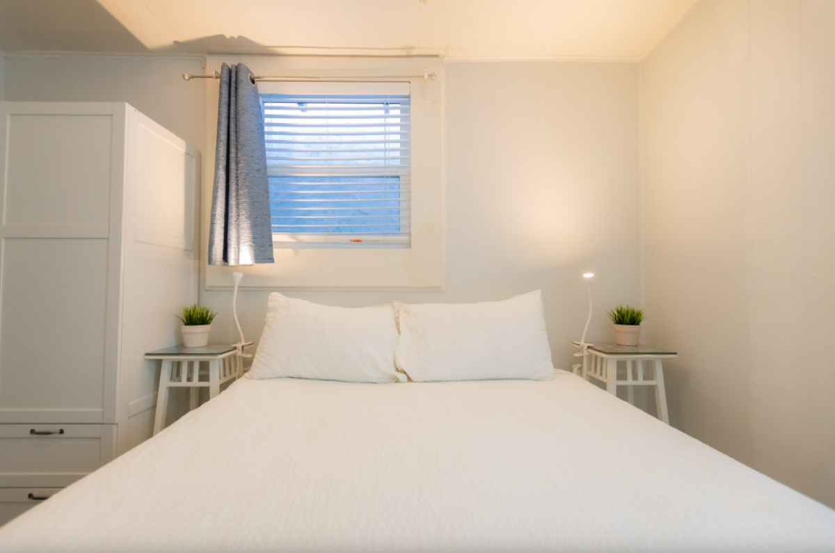 1 Bedroom Cottage/Easy Drive to Hospitals/Universities - Photo 5