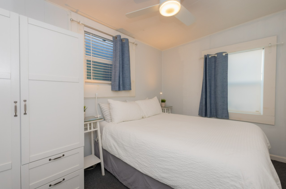 1 Bedroom Cottage/Easy Drive to Hospitals/Universities - Photo 6