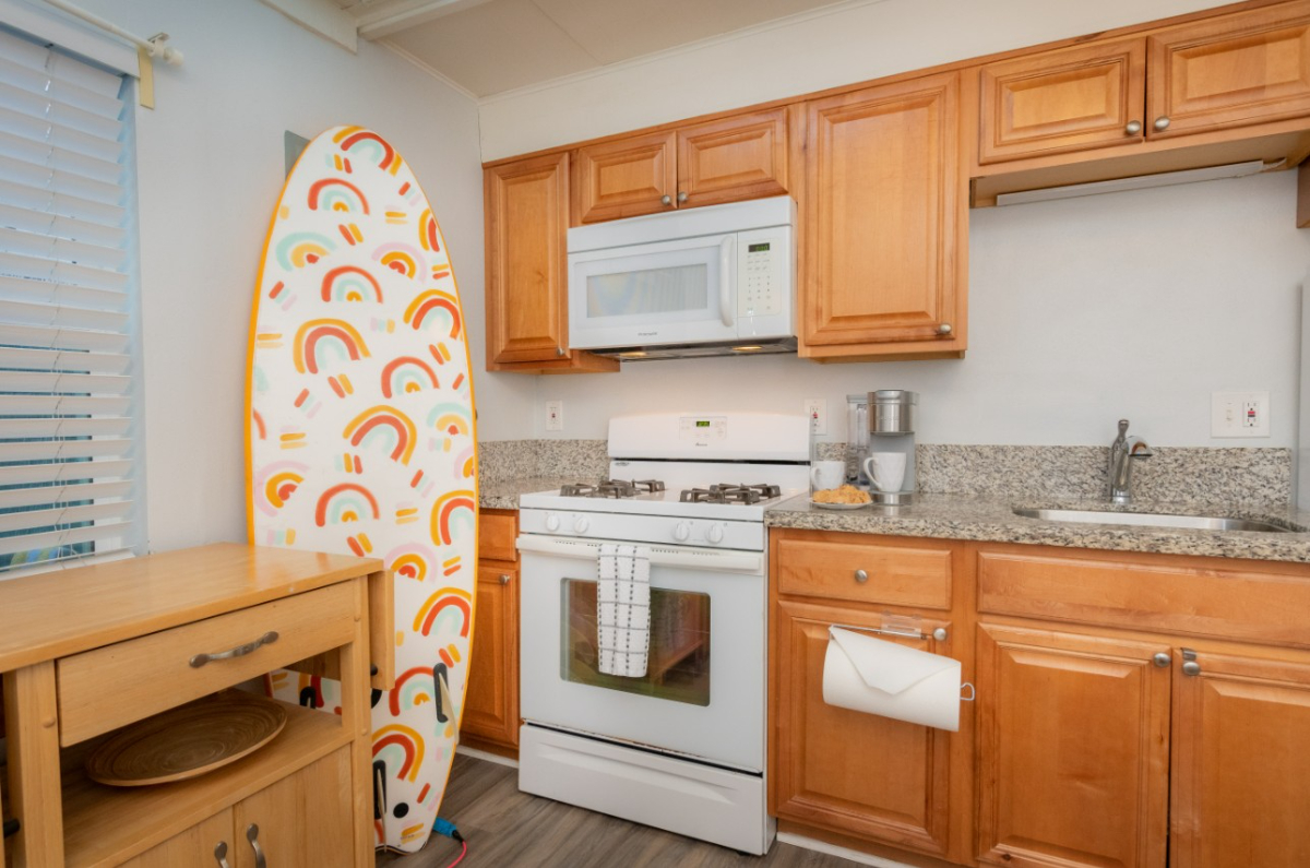 1 Bedroom Cottage/Easy Drive to Hospitals/Universities - Photo 3