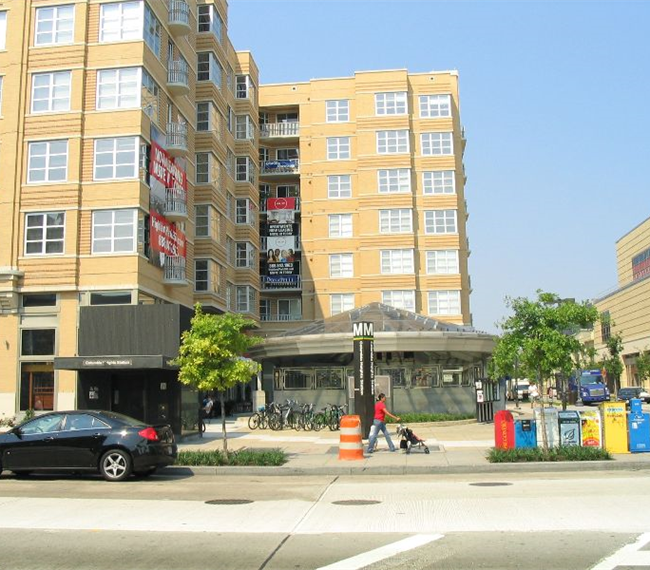 Heart of the City Half Block to Metro - Photo 6