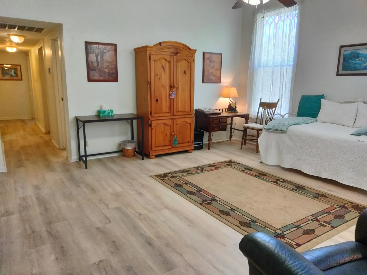 Historic Holle House, luxury furnished rentals - Photo 5