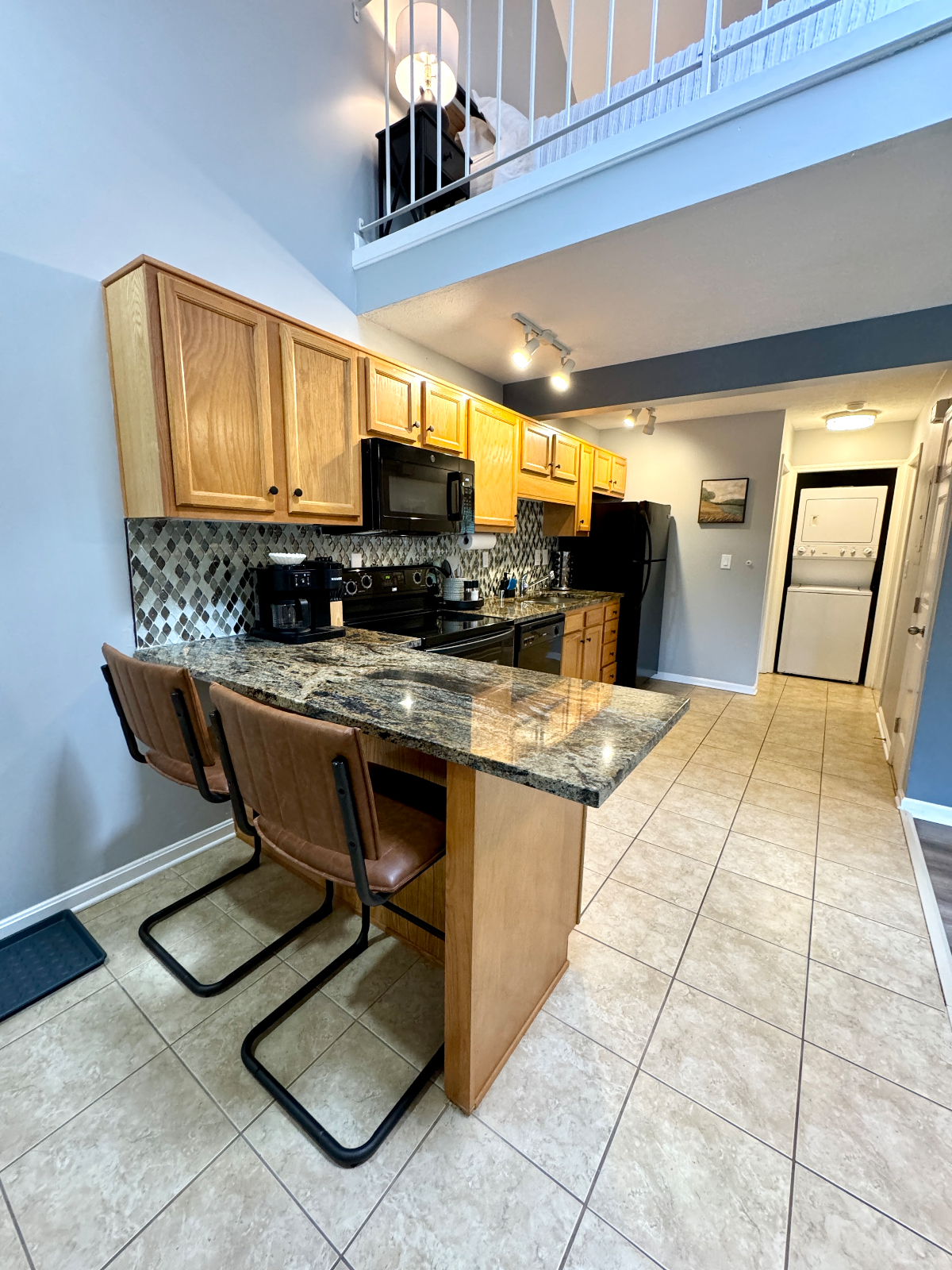 2BD/1BA- Cozy Clifton Condo- parking, wifi, minutes to EVERYTHING - Photo 2