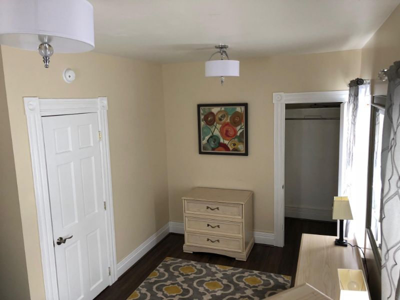 Fully Furnished, two bedroom Apartment with charm. - Photo 10