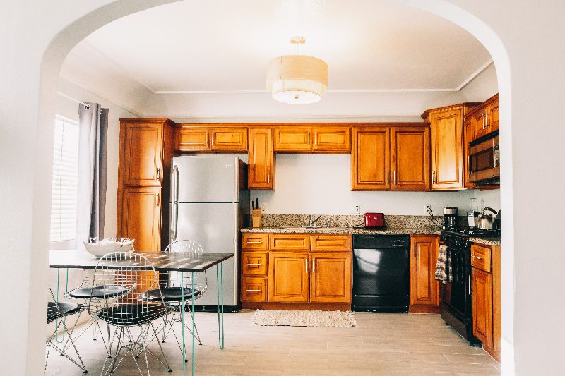 Bullseye. Central-Stylishly Curated Abode - Photo 2