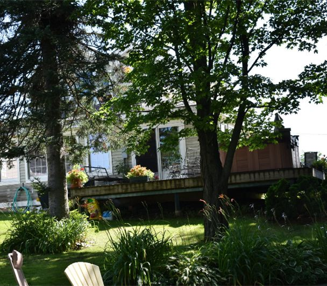 Quiet home for traveling nurses and professionals - Photo 2