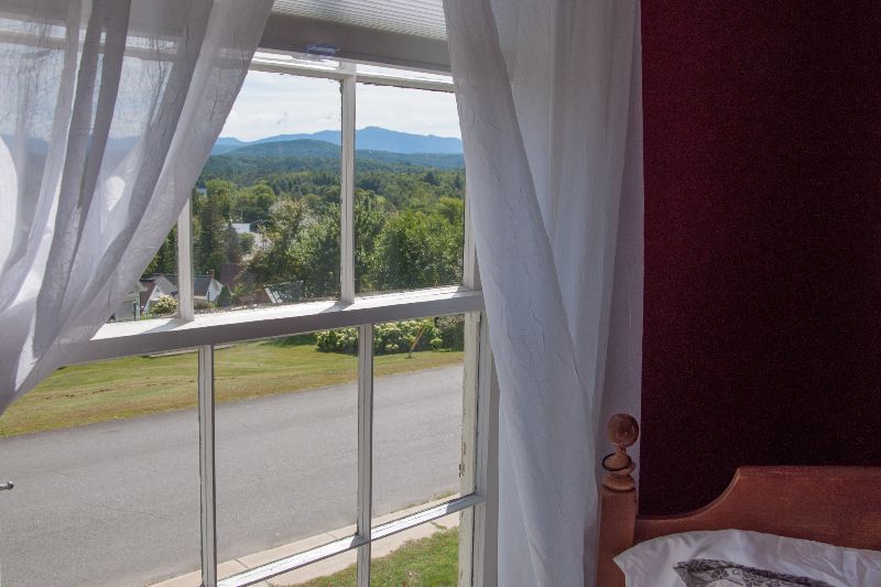 Quiet home for traveling nurses and professionals - Photo 7
